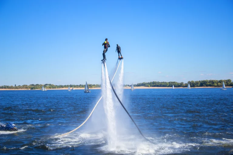 demonstration-performances-flyboard-athletes